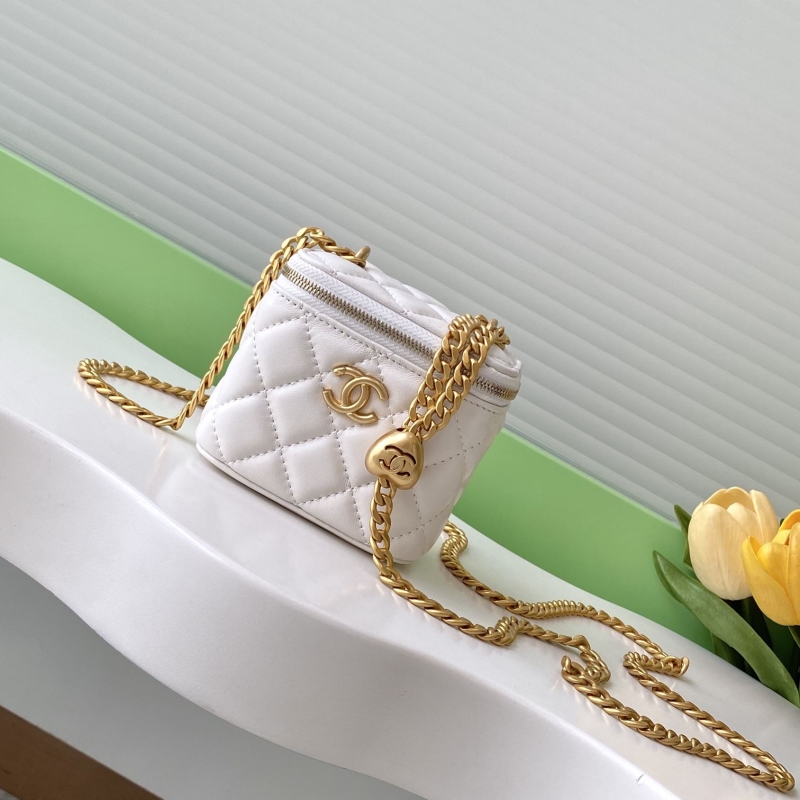 Ch**el cosmetic bags